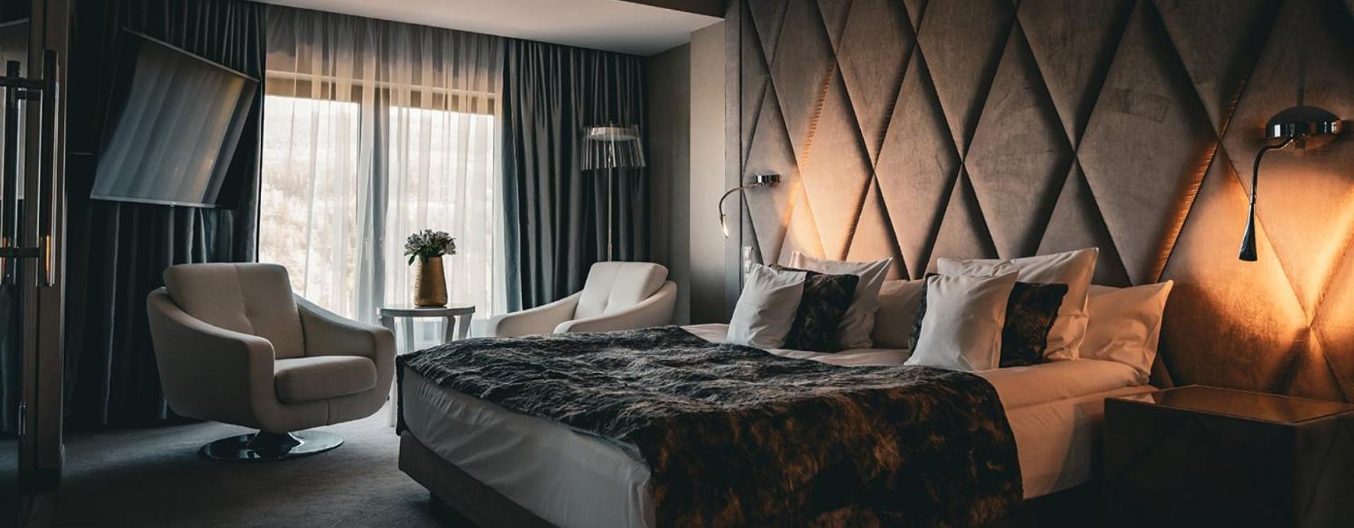 Hotel & Medi-Spa Bialy Kamien ชเวียราโดว์-สโดรยจ์ ภายนอก รูปภาพ
